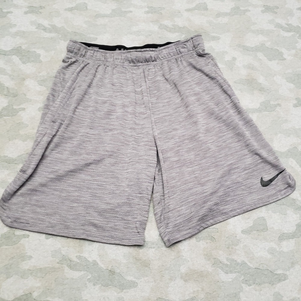Nike Shorts Mens Large Gray Dri-Fit Drawstring‎ Pockets